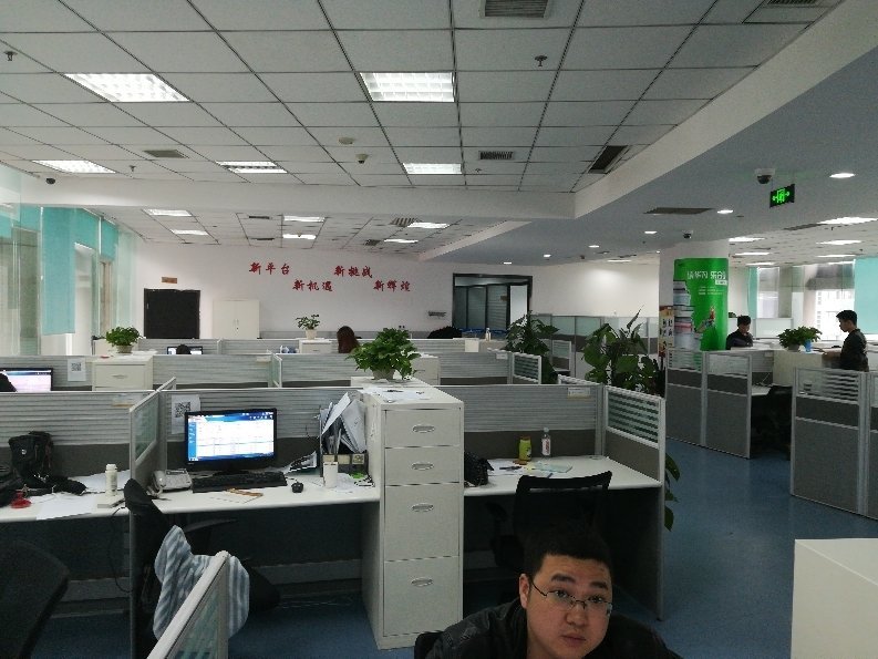 中世弘远（重庆）商务信息咨询 赋能企业决策，立足山城链接全球
